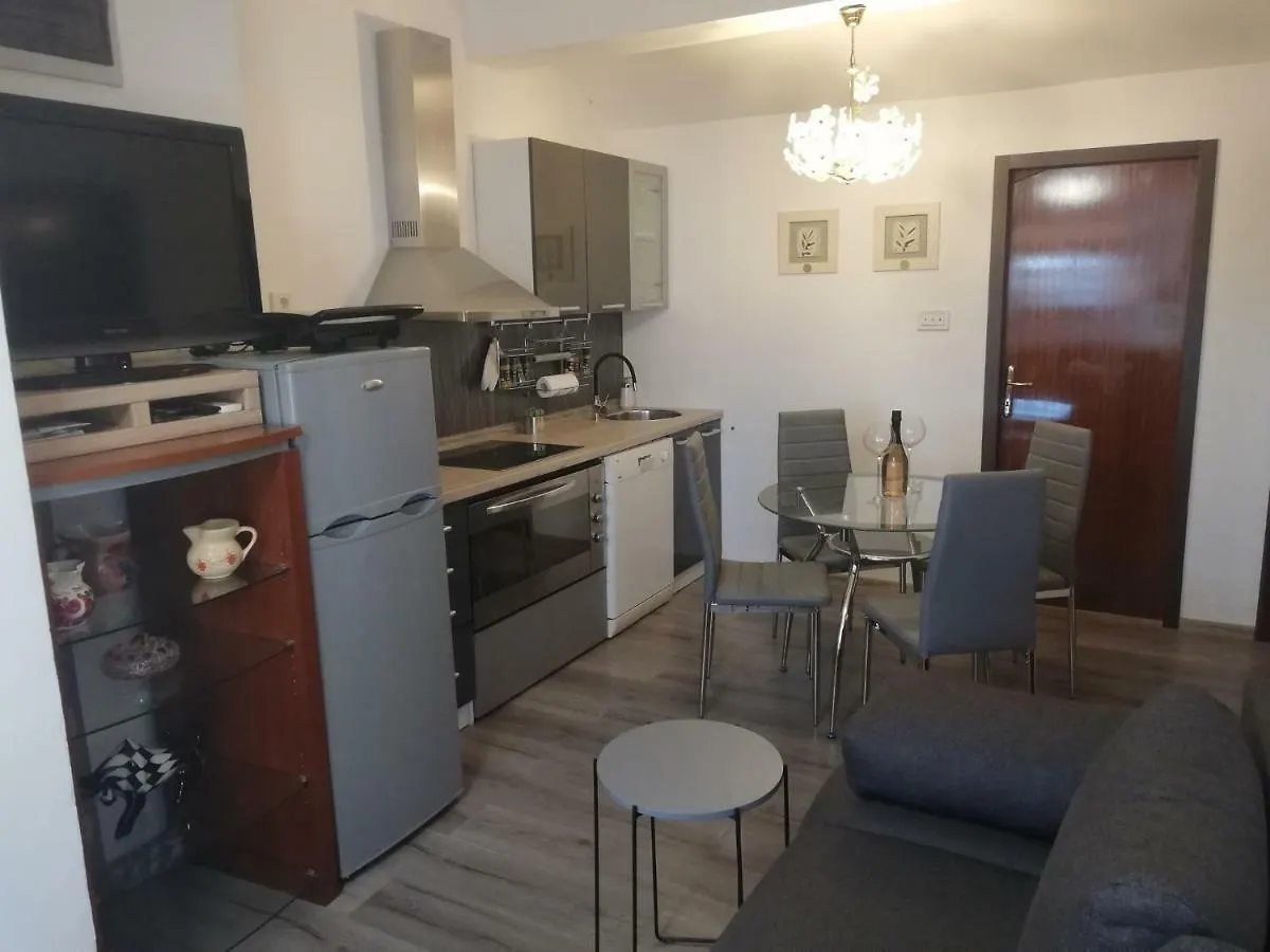 Ferienwohnung Penelope Pula 0*,